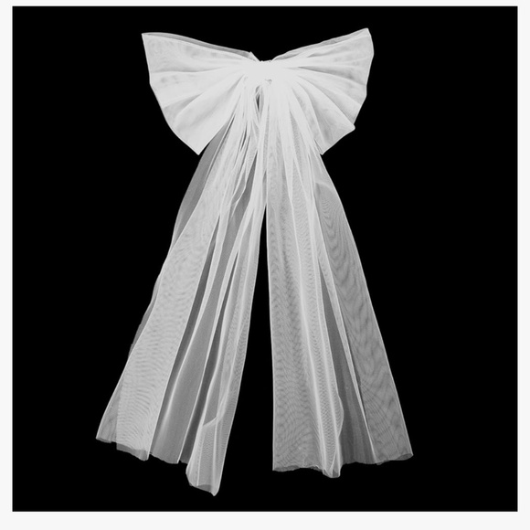 Bow style wedding veil - Picture 1 of 2